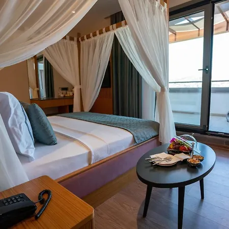 Отель Palm Hills Bodrum
